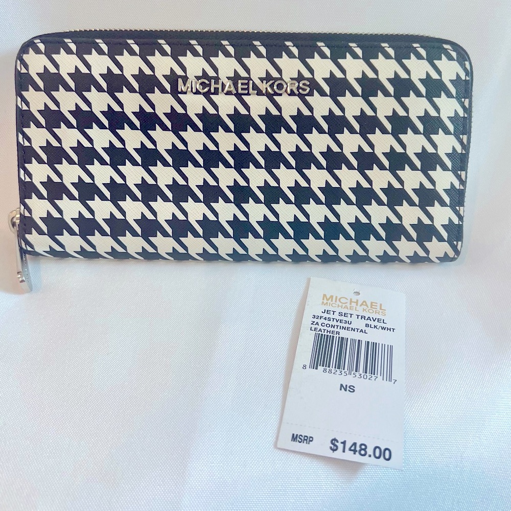 Michael Kors Jet Set Travel Blk/Wht Houndstooth Continental Wallet